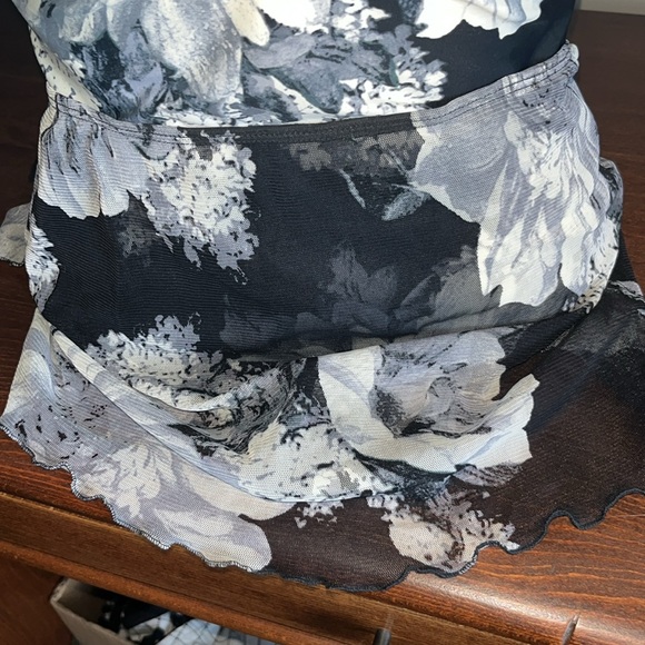 Newport News Swimsuit & A Sheer Wrap Cover Up Size 10 (Firm price now) - Picture 13 of 13